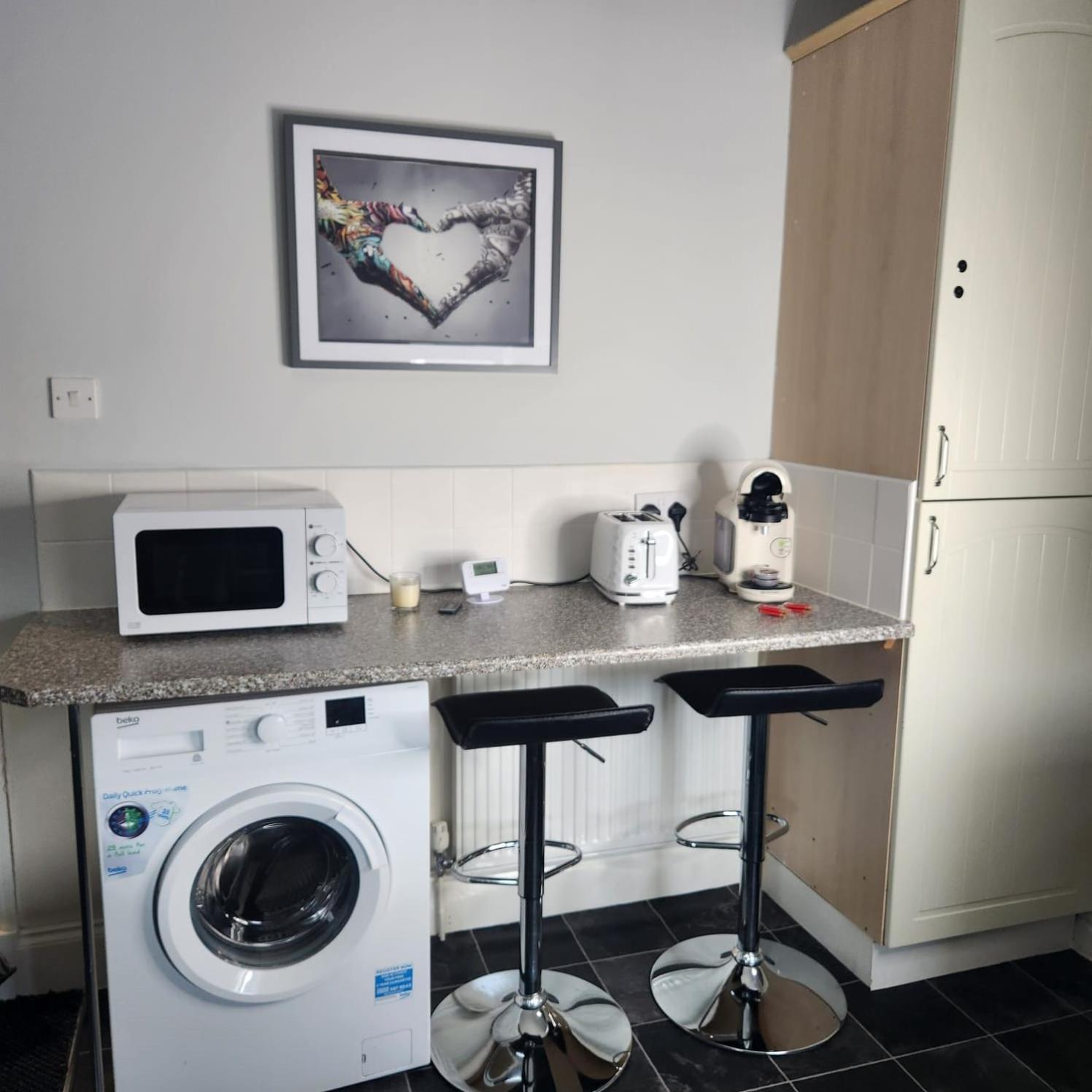Cottage Style 2 Bedroom Apt In City, Near Utilita Arena & Free Parking Birmingham Kültér fotó