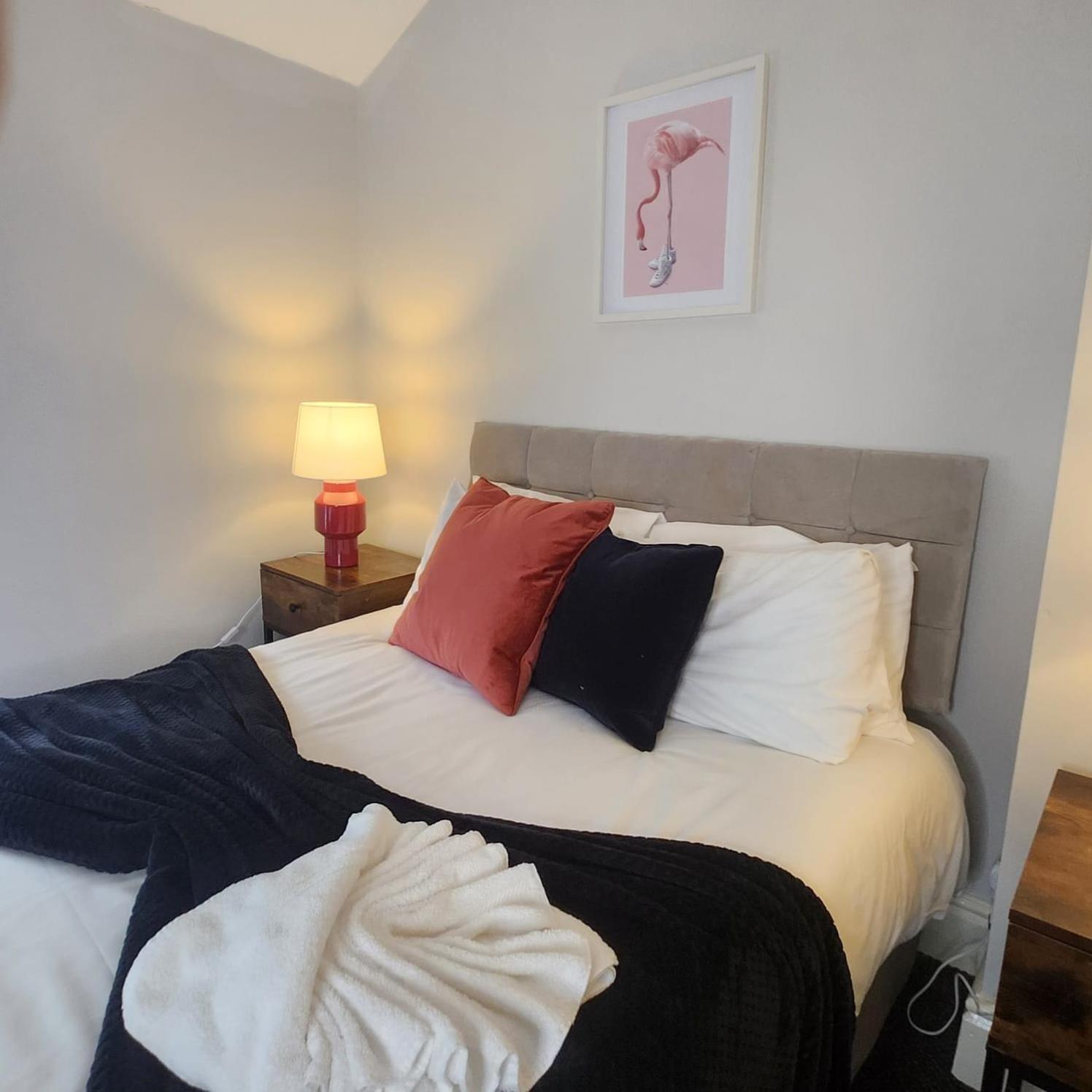 Cottage Style 2 Bedroom Apt In City, Near Utilita Arena & Free Parking Birmingham Kültér fotó