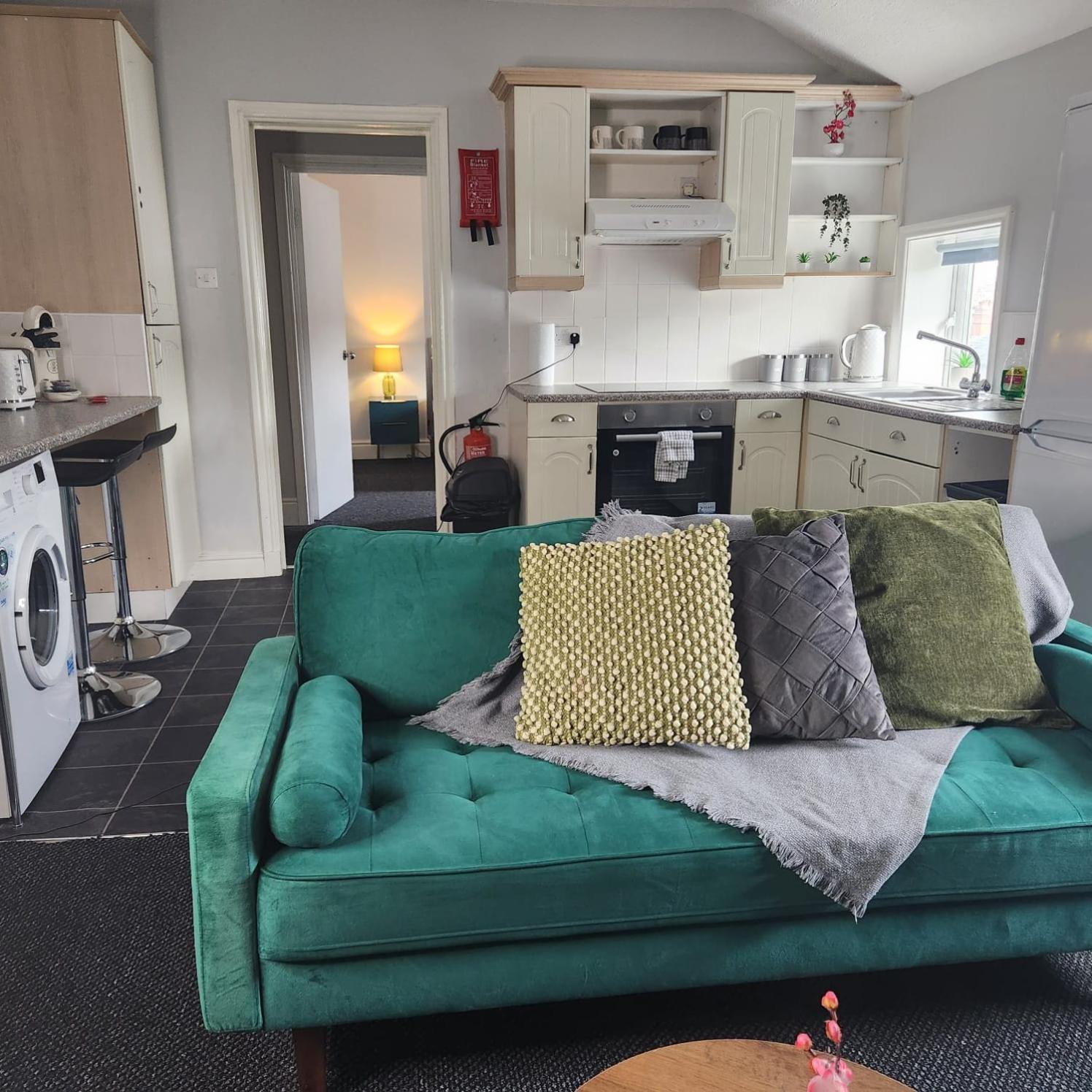 Cottage Style 2 Bedroom Apt In City, Near Utilita Arena & Free Parking Birmingham Kültér fotó