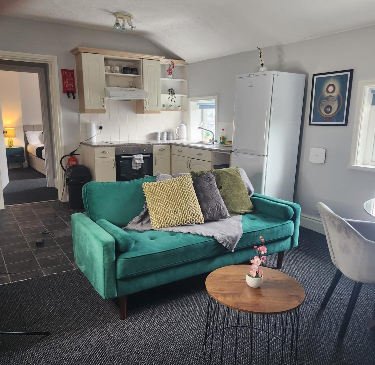 Cottage Style 2 Bedroom Apt In City, Near Utilita Arena & Free Parking Birmingham Kültér fotó